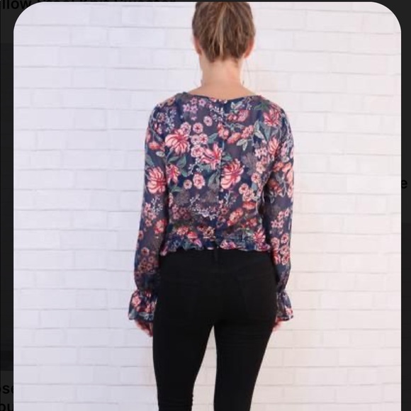 FL&L Flora Button Back Blouse - Picture 2 of 8